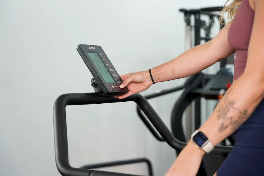 Console on the Xebex Trekker 4000