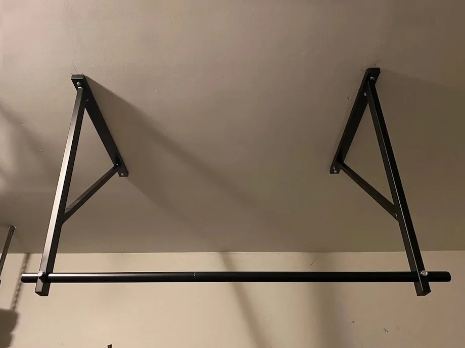 titan wall mounted pull up bar