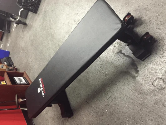 Titan Flat Bench