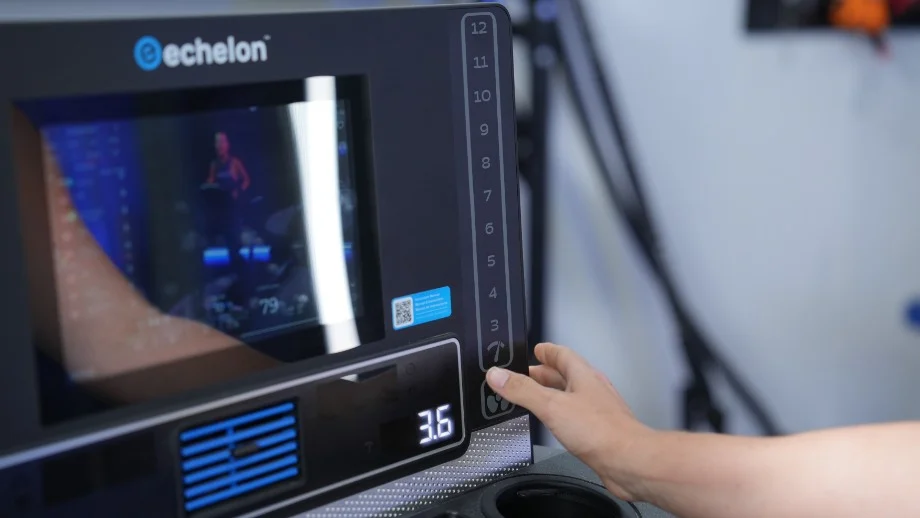 Adjusting the speed on an Echelon Stride 6s.