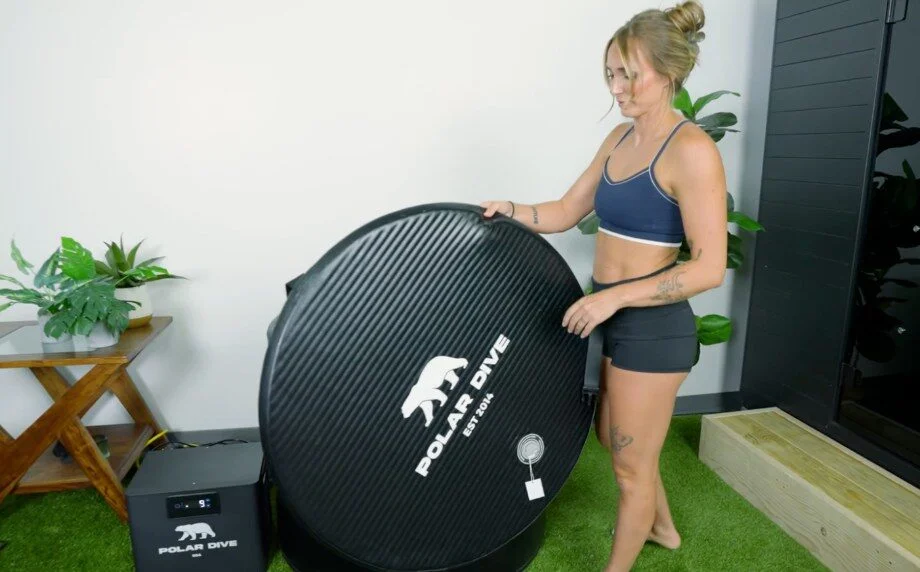 standing with polar dive pro e1762374018306