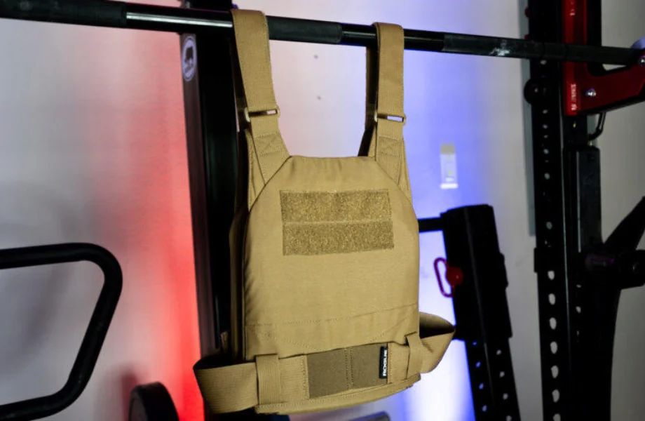 Reviewing the Plate Carrier weighted vet from Rogue Fitness