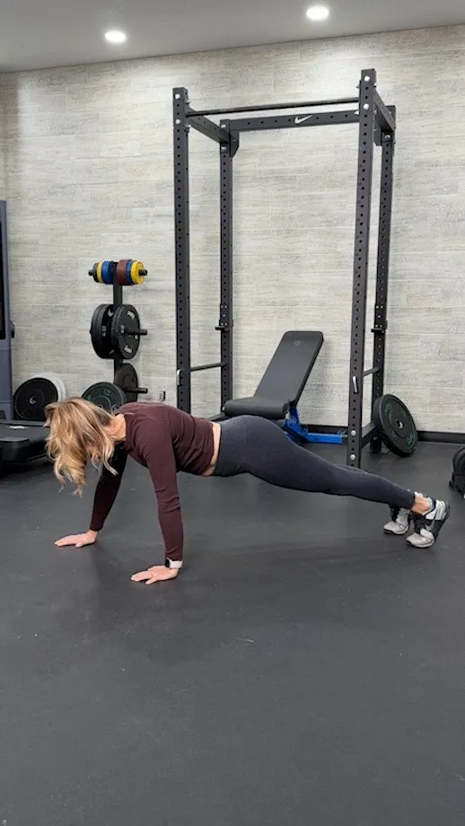 staggered-push-up