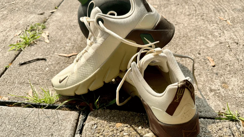 Full side view of the Nike Free Metcon 7.