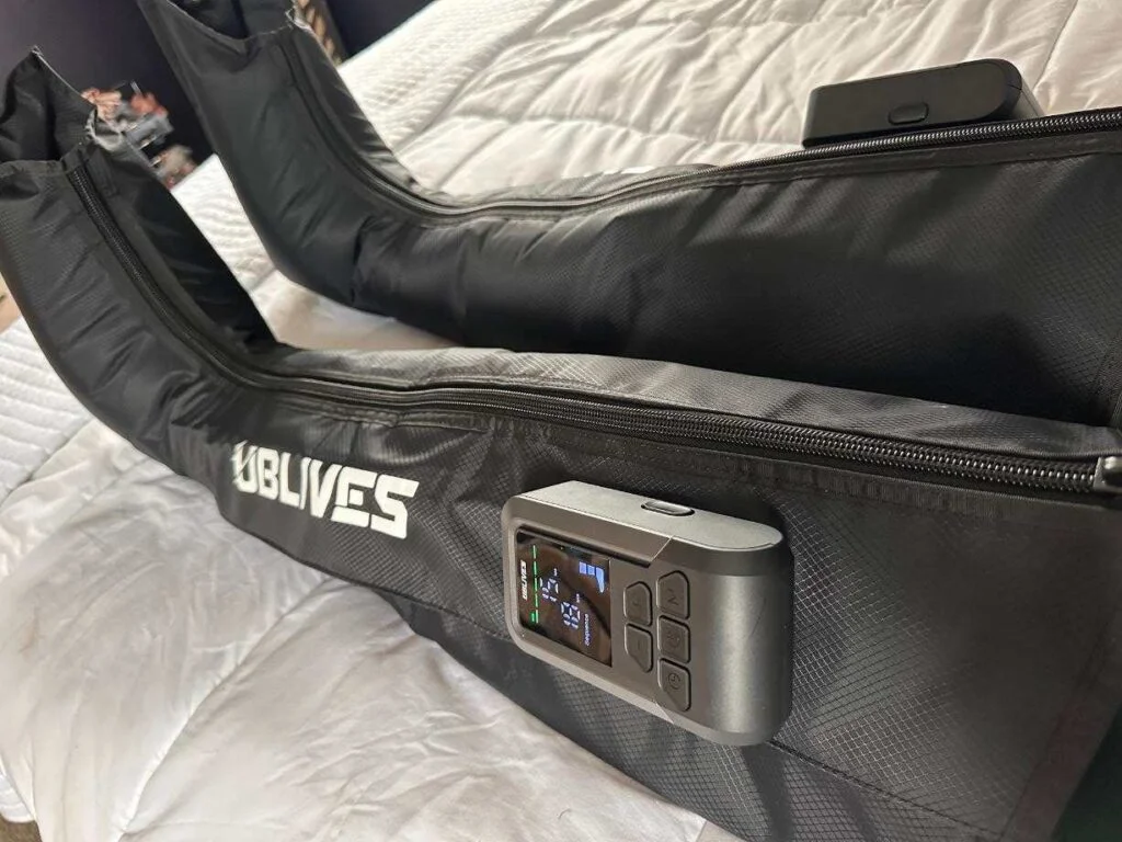A close look at the controls on a pair of Ublives Compression Boots.