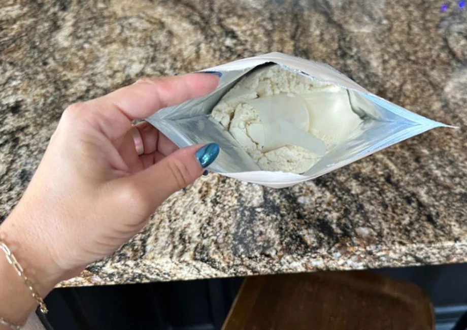 isopure-protein-whey-unflavored-powder-open-bag
