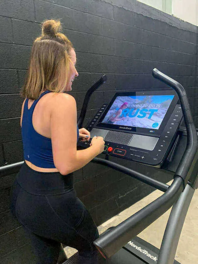 NordicTrack X22i Treadmill display