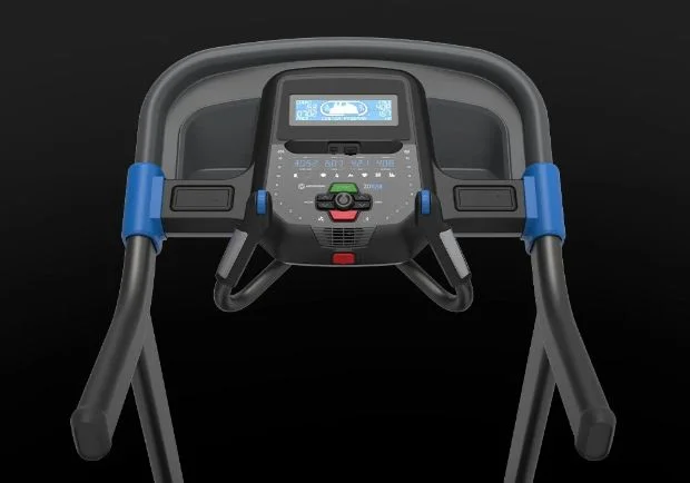 The display of the Horizon 7.0 AT treadmill
