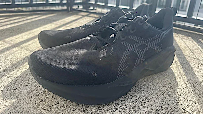 The ASICS Novablast 5 running shoes