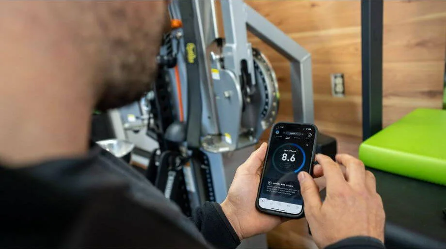 whoop 4.0 phone screen