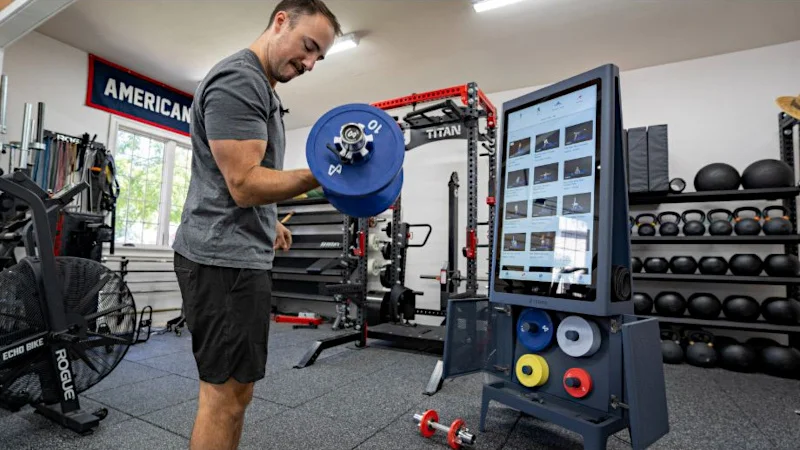Garage Gym Reviews founder Coop Mitchell using the Tempo Move.