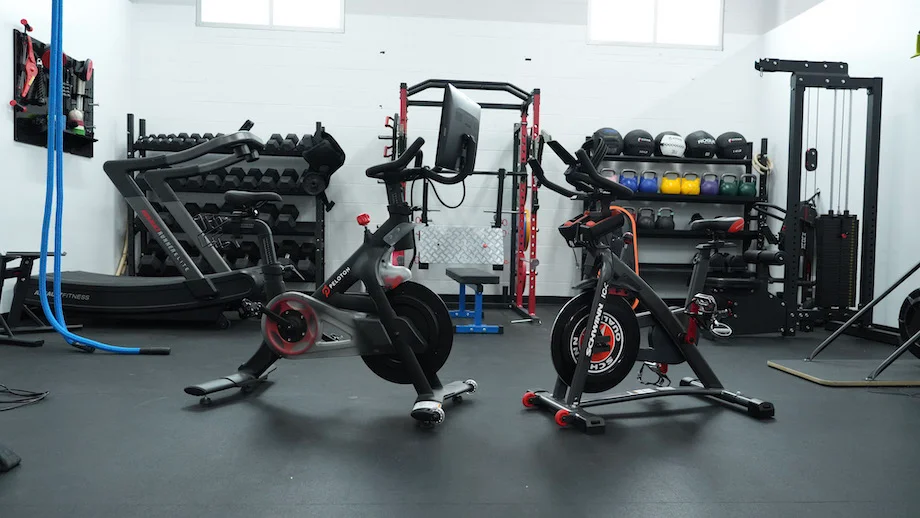 An image of Peloton vs Schwinn bikes