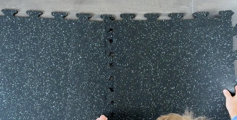 living fit interlocking edges