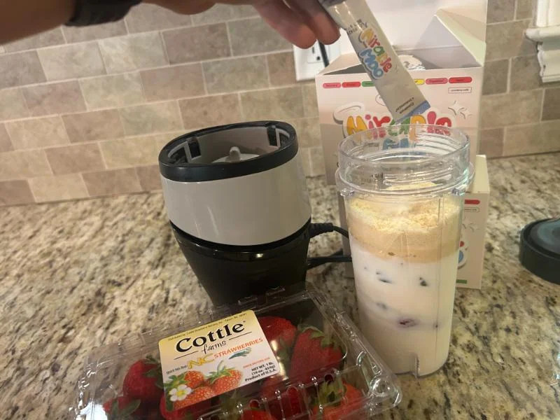 Miracle Moo Colostrum as best colostrum supplements