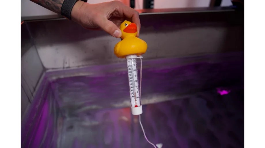 The best cold plunge tubs and ice baths are ironically a hot topic in the fitness community right now, with top athletes and gym-goers using this method of recovery for a myriad of purported benefits: reduced inflammation, stress relief and management, immune system support, and more.