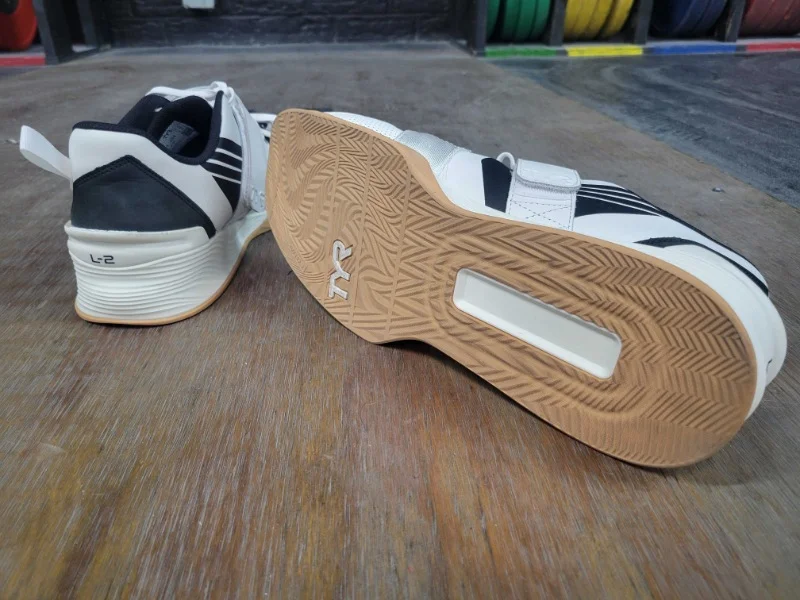 Looking at the sole of a pair of Tyr L2 Lifters