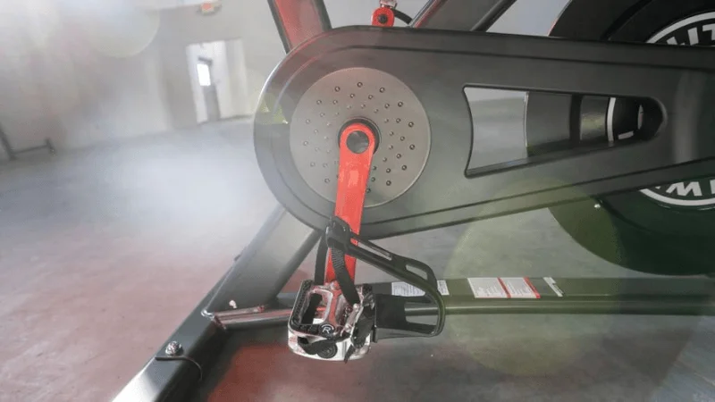 The dual-sided pedals found on the Schwinn IC4 exercise bike