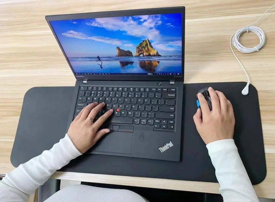 Terra Grounding Mat Desktop