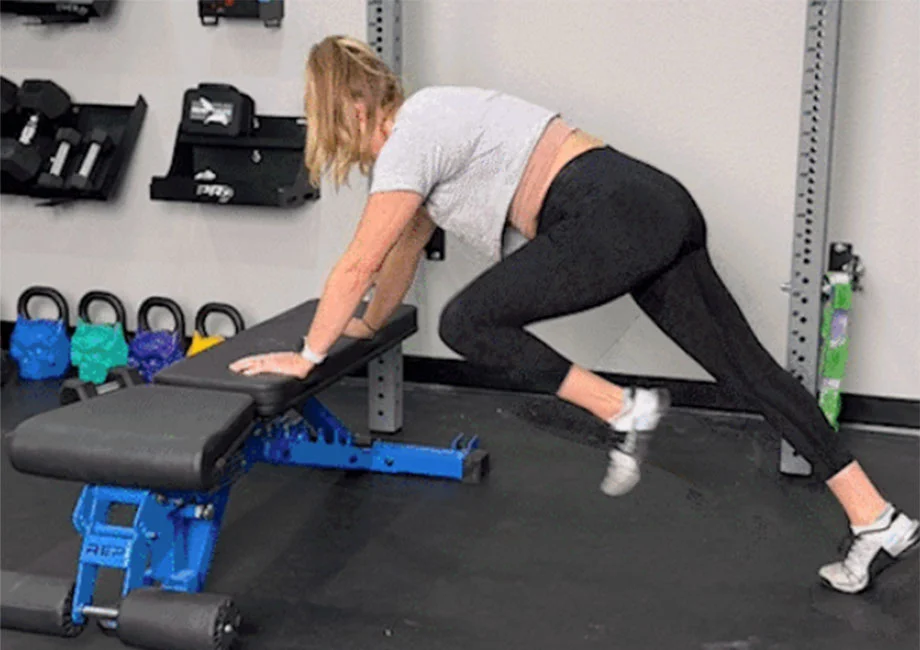 person doing incline mountain climber 1