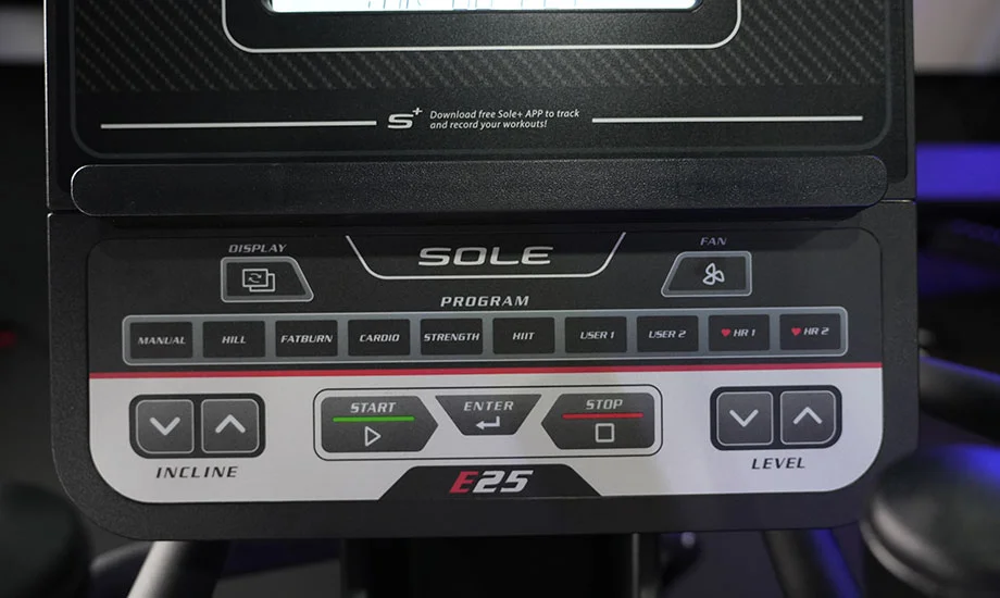 sole-e25-buttons-on-panel