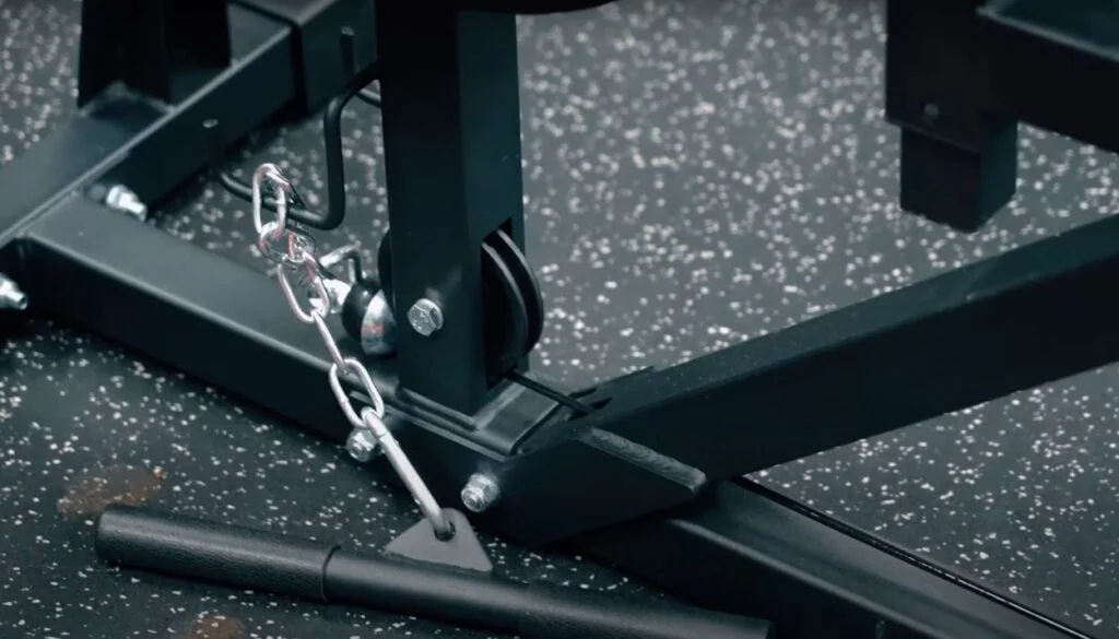 Titan Plate Loaded Lat Pulldown 11-gauge steel