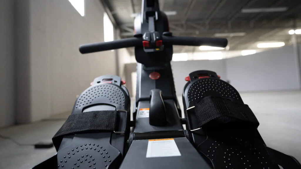 Foot spot on the echelon-row-s