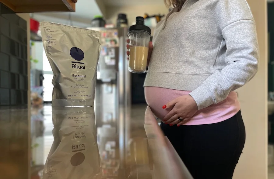 Best Protein Powder for Pregnancy, Approved by an RD (2026): When Bodybuilding Takes on a New Definition