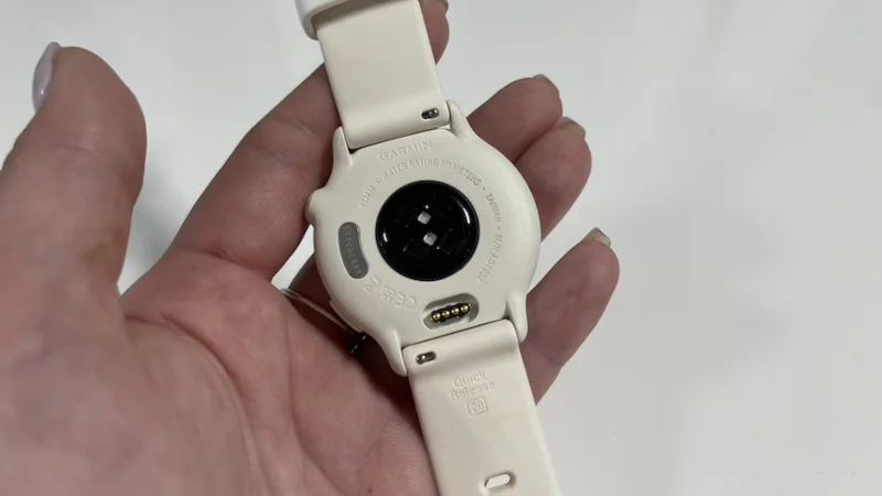 View of the back of the Garmin vivoactive 6