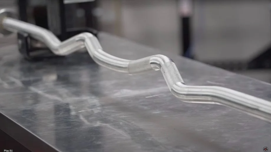 rep rackable curl bar knurling