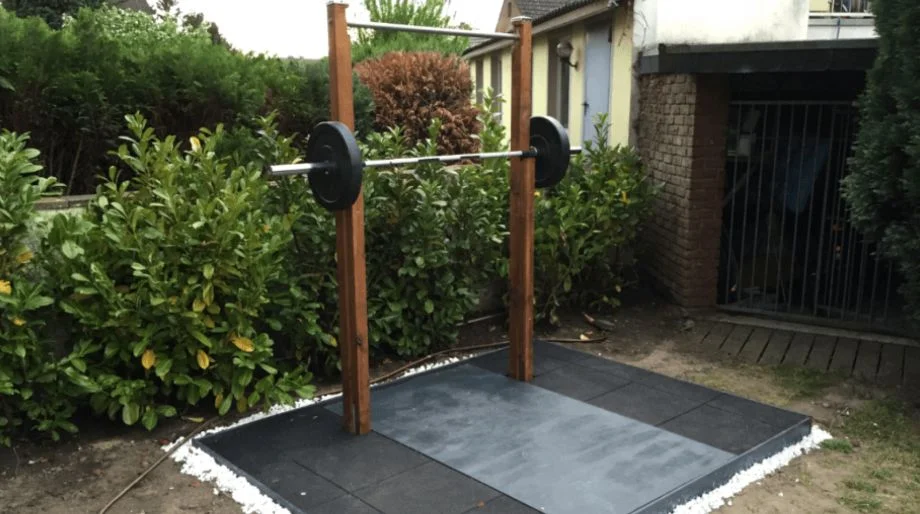 Outdoor Weightlifting Platform and Rack