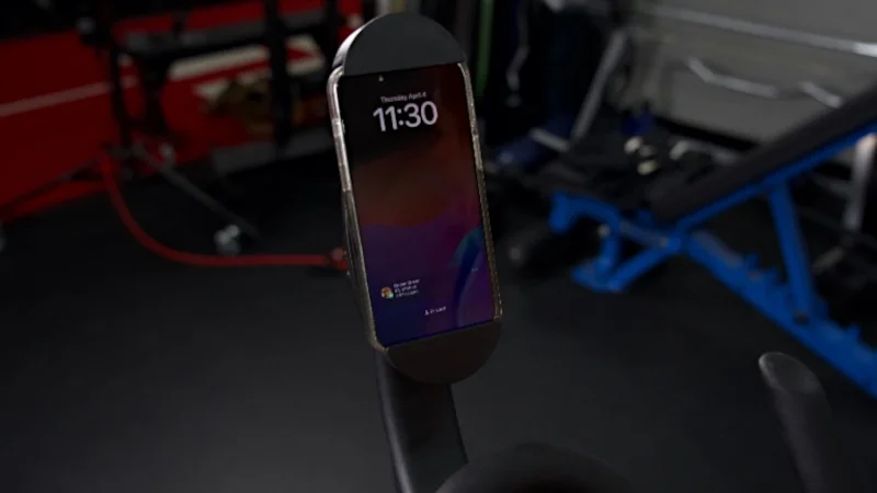 A close look at the device holder on the Echelon EX-5 bike.