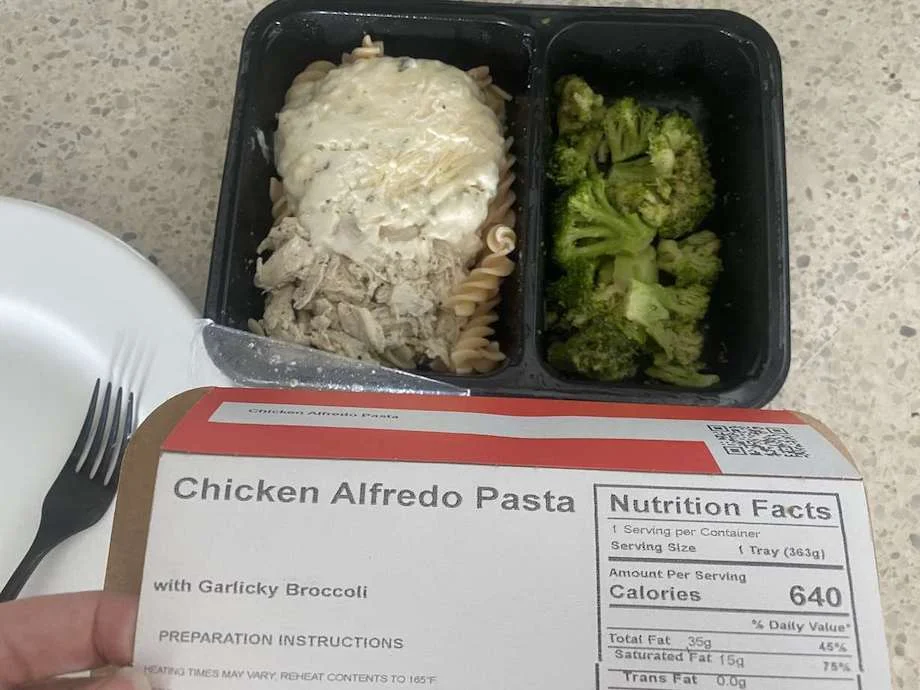 Factor Meals Chicken Alfredo Broccoli 2