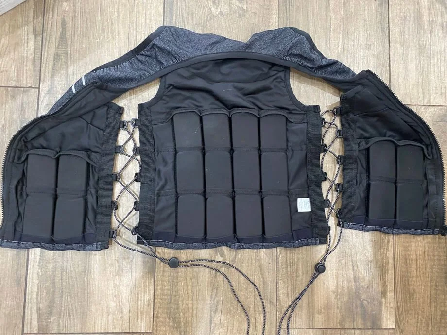 Hyperwear Hyper Vest Fit