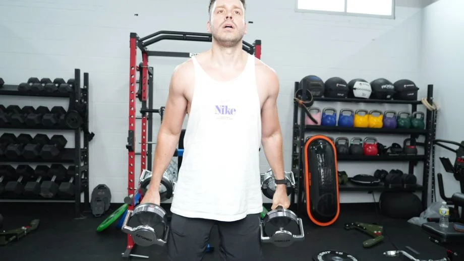 Farmers’ Walk Benefits: Build Core Strength Without Crunches