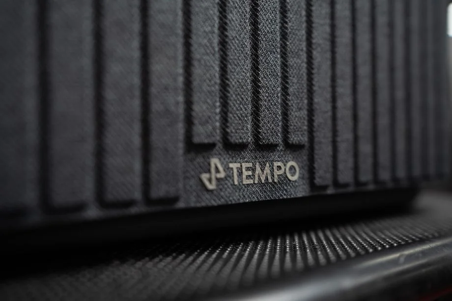 Tempo logo on the Tempo Move cabinet cover