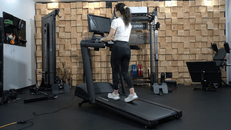Aviron Victory Treadmill Review (2026): Can This Gamified Running Experience Enter the Winner’s Circle?