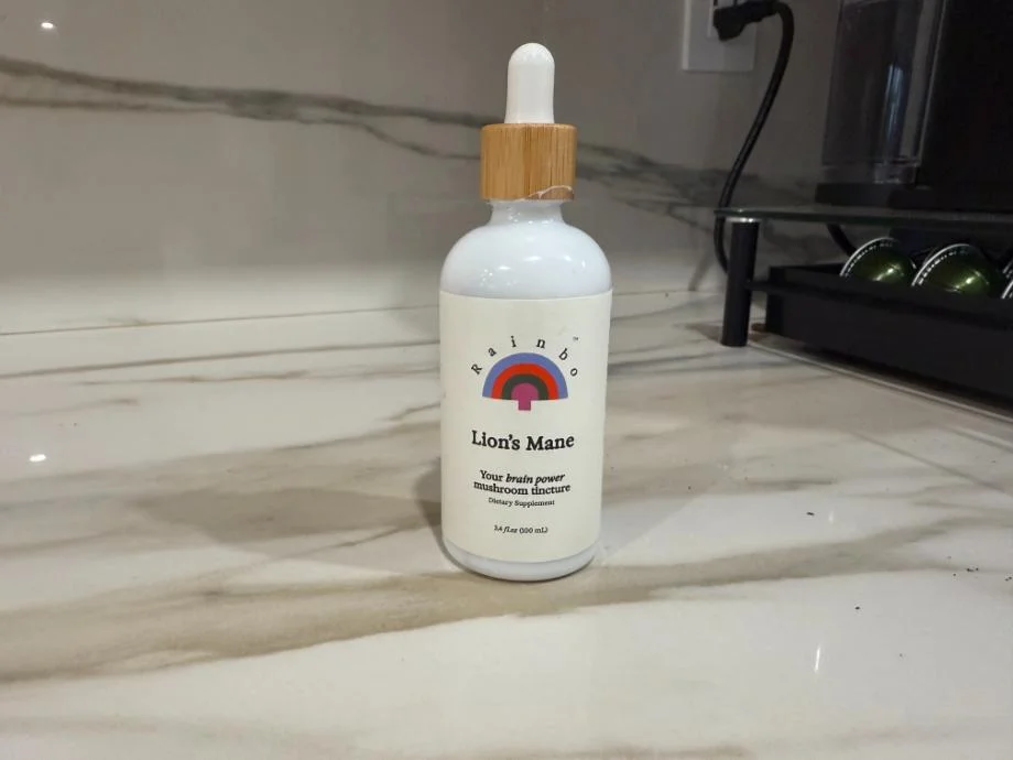 Rainbo Lion's Mane tincture as best lions mane supplements.