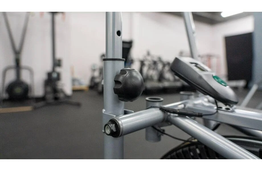 turn knob body rider fan elliptical trainer