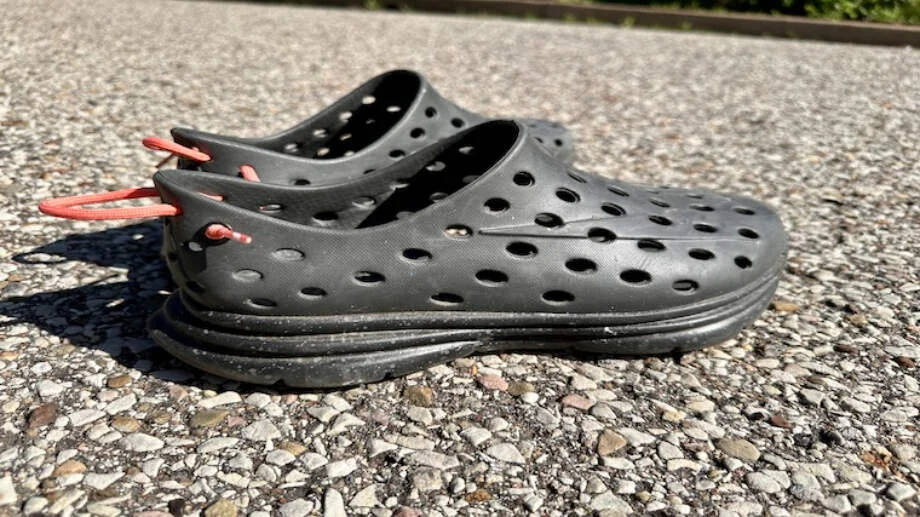 Side view of the Kane Revive recovery shoes.