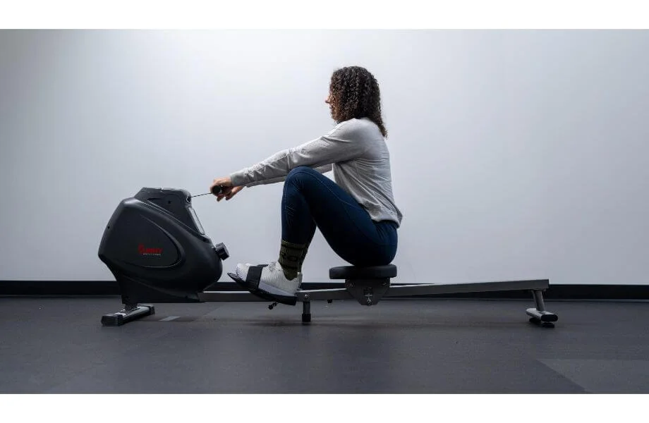 amanda using sunny rower