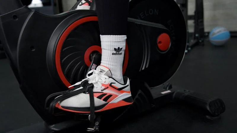 Pedals on the Echelon EX-5 exercise bike