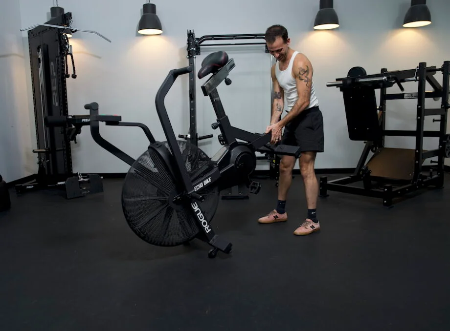 Man transports the Rogue Echo Bike