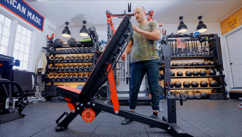 stray dog bench 2023 01 17 at 9 4