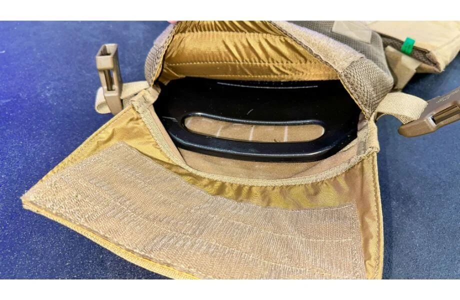 Condor Sentry Plate Carrier opening