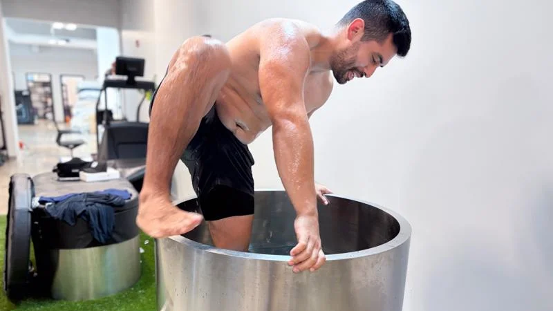 Our tester climbs out of the barrel of a Polar Monkeys Contrast Edition Plunge.