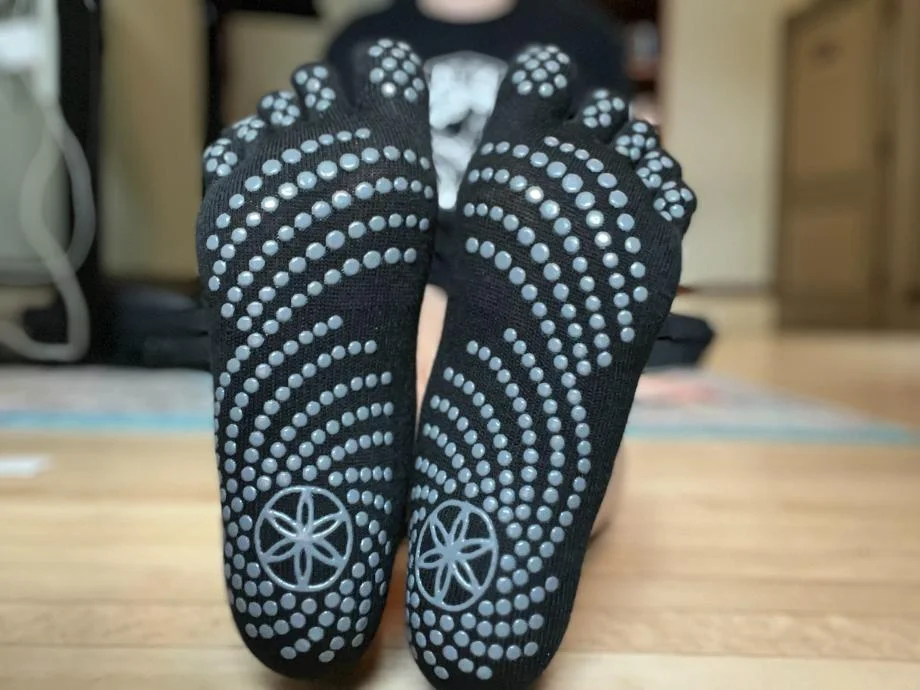 gaiam full toe socks