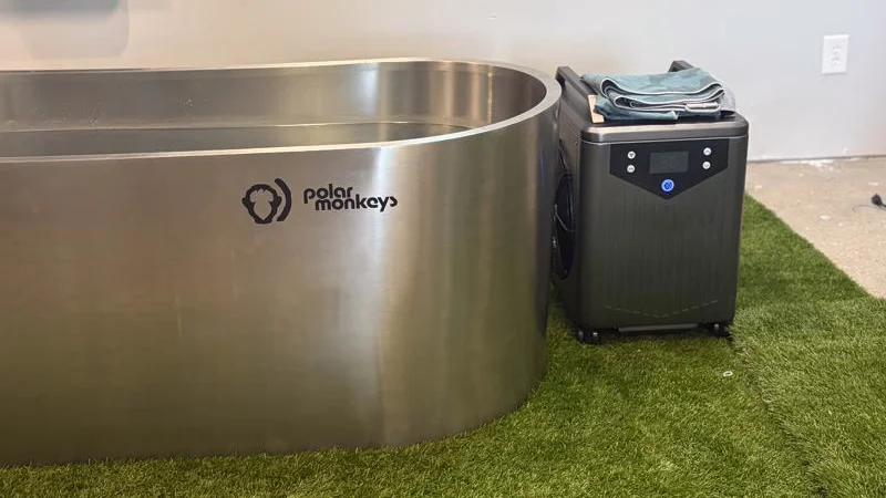 Side view of the Polar Monkeys Cyber Tub and Chiller