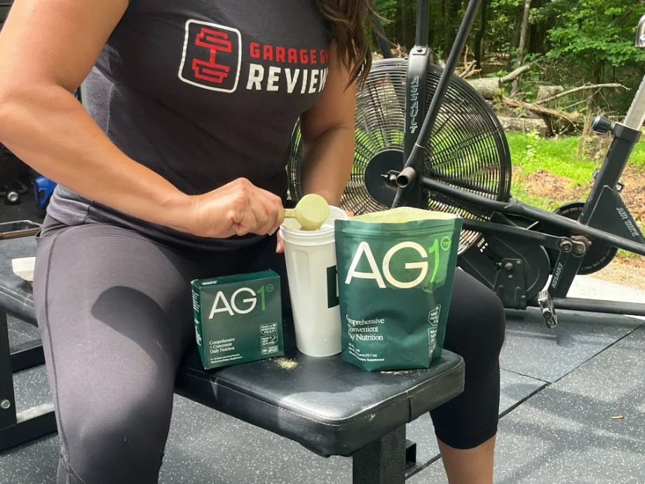 Super Greens Powder Benefits: 10 Reasons to Consider This Supplement