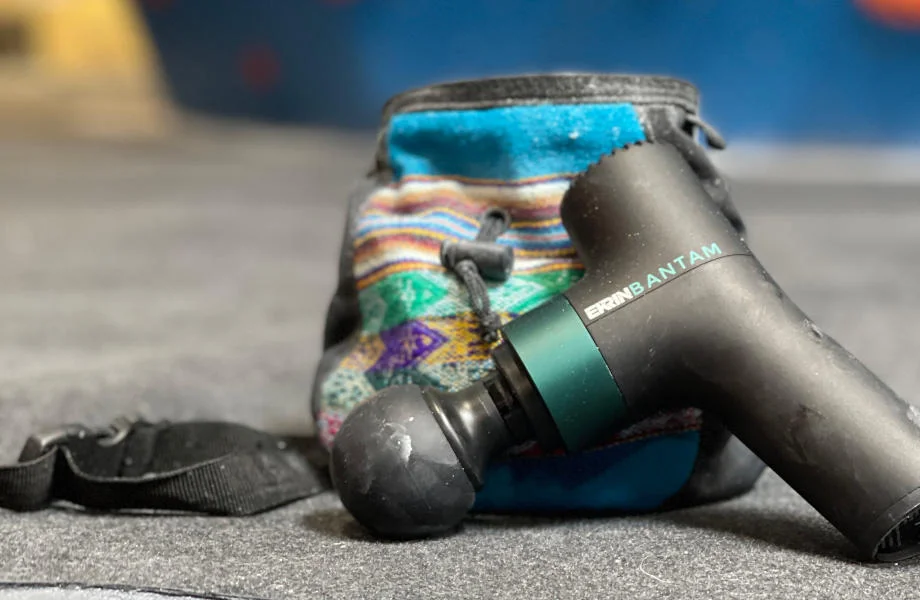 The Ekrin Athletics BANTAM set on a gym floor.