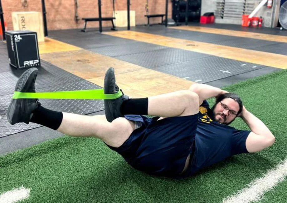 Do Bicycle Crunches The Right Way With These CPT Tips